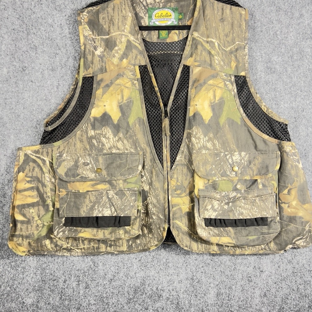 Cabela's Camo Hunting Vest XL Outdoor Utility Fishing Zip Front Mesh Back